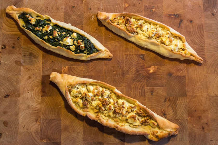 Pide mit Walnuss-Käse-Füllung - Aloi! Alles was lecker ist!