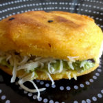 Arepas mit Guacamole une Käse