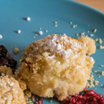 Beerenknödel mit Kartoffel-Topfen Teig