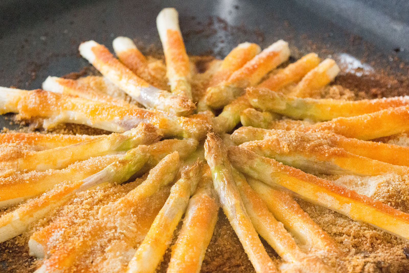 Der Bröselspargel am Blech