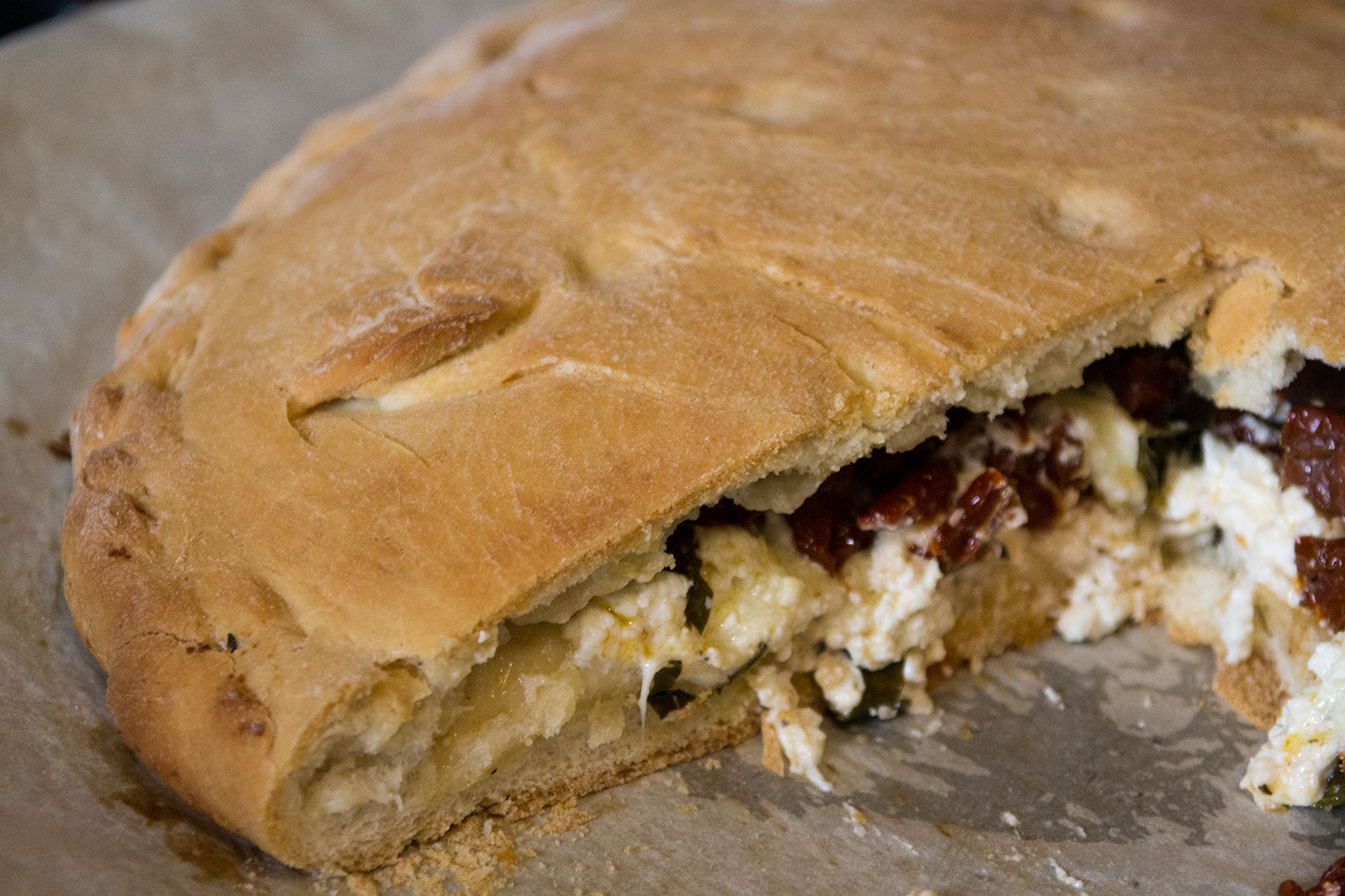 Gefüllte Focaccia direkt aus dem Backrohr