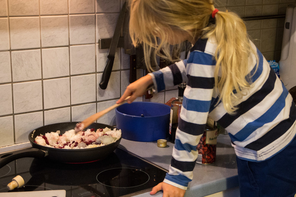 Nino hat sich auch gleich für die gute Fissler Pfanne entschieden. Da brennt dann einfach nix an ...