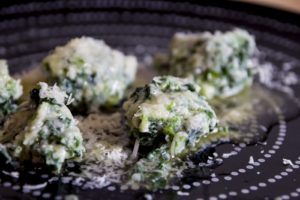 Read more about the article Priesterwürger – die genialen Ricotta Gnocchi