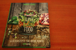 Read more about the article Super (Good) Food – Glücksrezepte für mehr Power