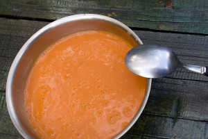 Read more about the article Tomaten-Kokossuppe